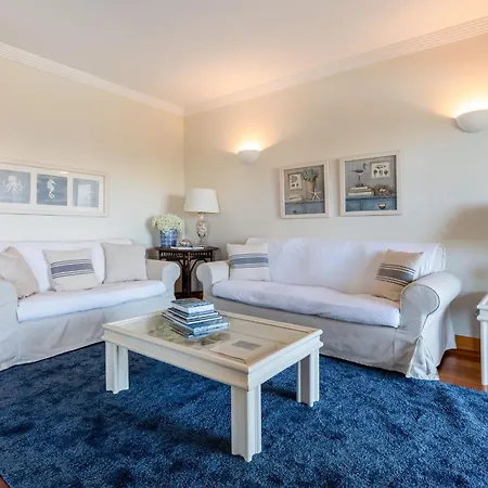 Penthouse With Pool View In By Lovelystay Apartamento *