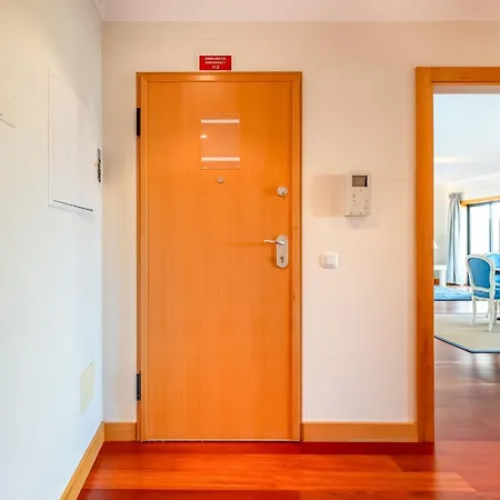 Penthouse With Pool View In By Lovelystay *