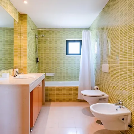 Penthouse With Pool View In By Lovelystay Албуфейра